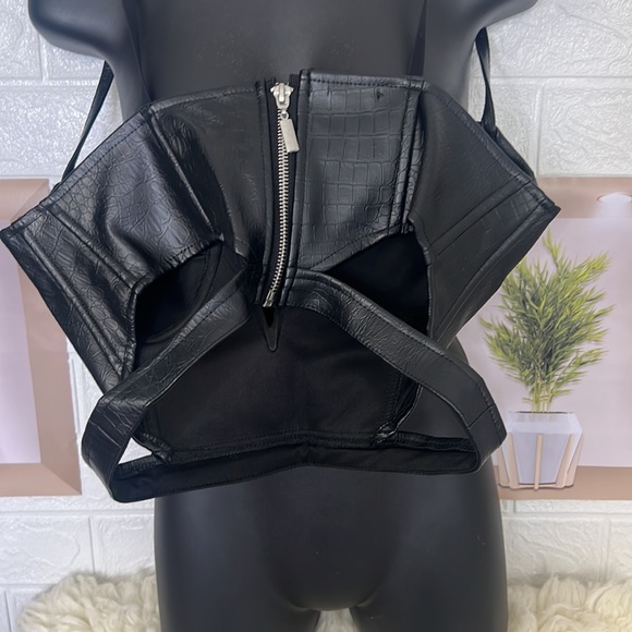 Leather Cami Top with cut outs size medium - Picture 6 of 6